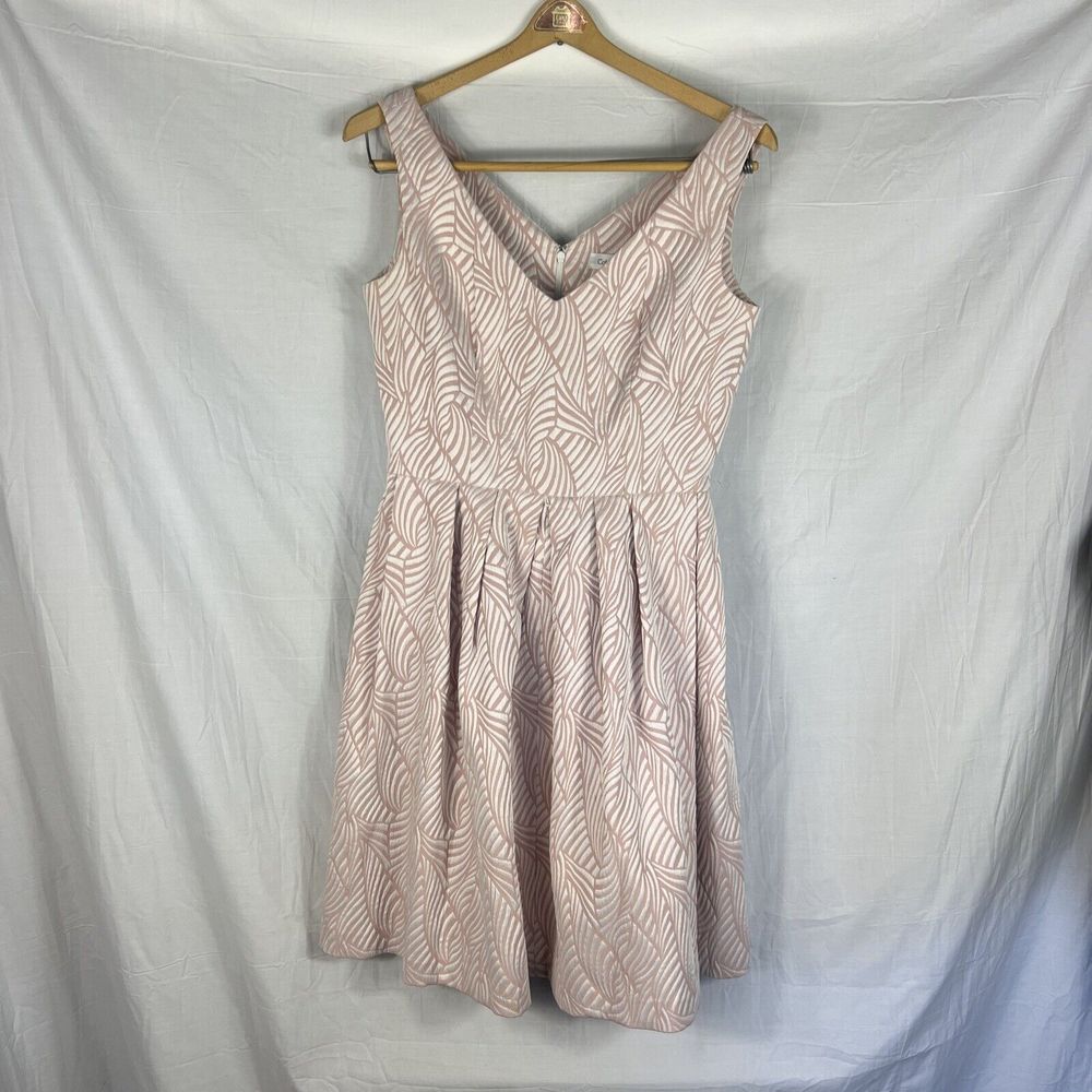 Calvin Klein Women Size US 6 Pleated Sleeveless Fit & Flare Pink Dress V Neck